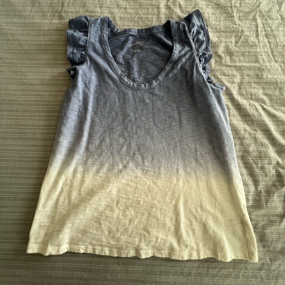 Universal Thread Blue and Cream Ombre Tank Top
